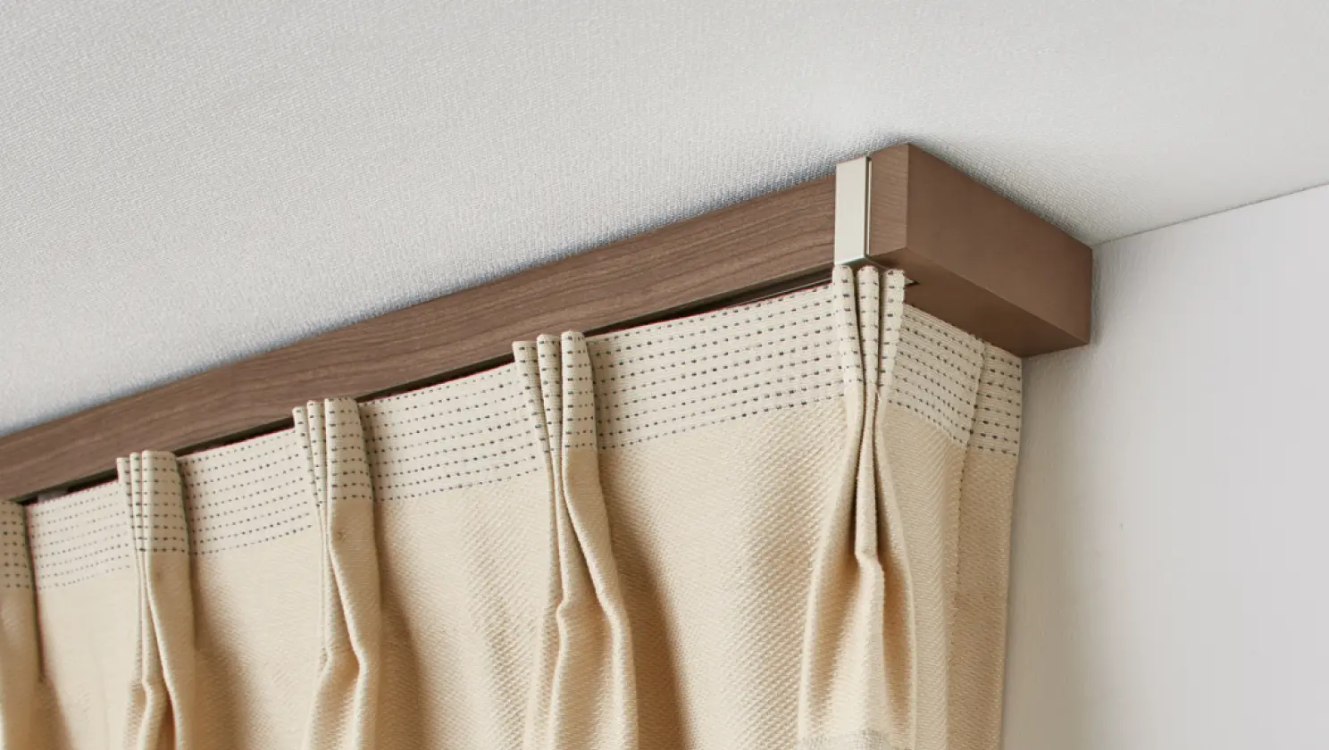 Ceiling Attachment